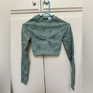 Gymshark Camo Seemless long Sleeve Crop